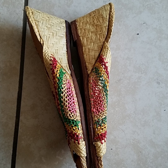 Vintage Sandals - Picture 3 of 4